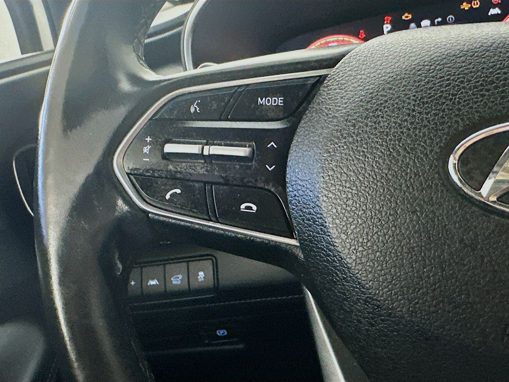 HyundaiSanta Fe25