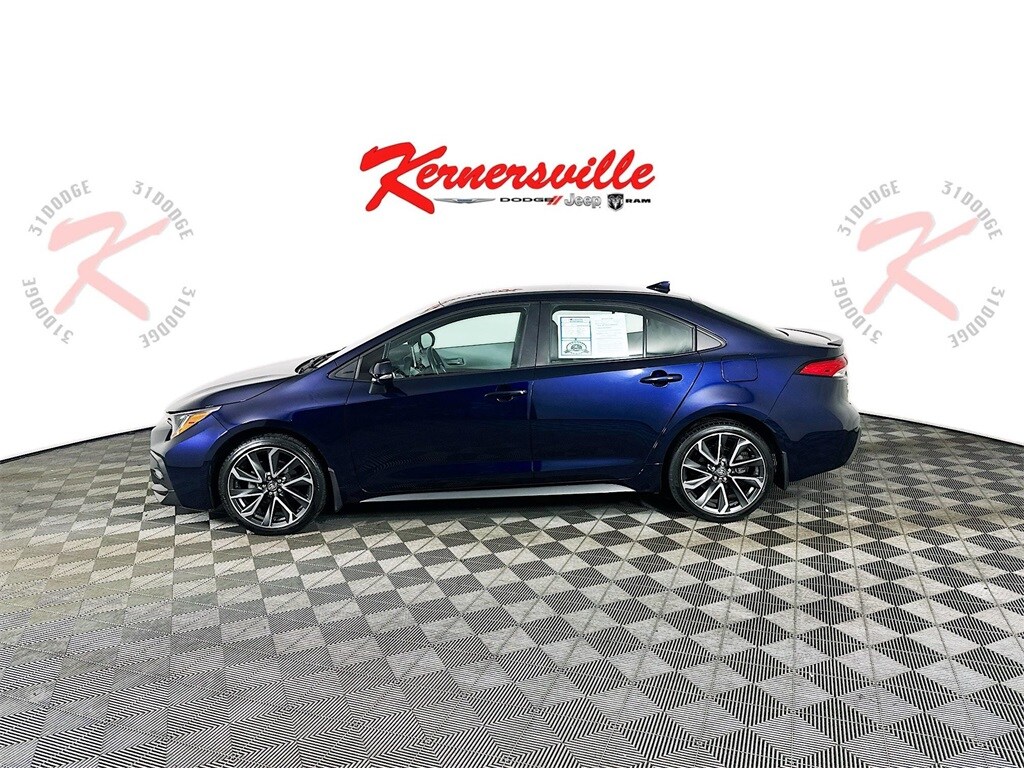 2021 Toyota Corolla SE photo 3