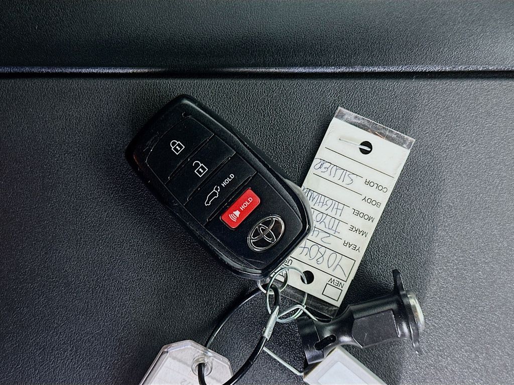 ToyotaHighlander34