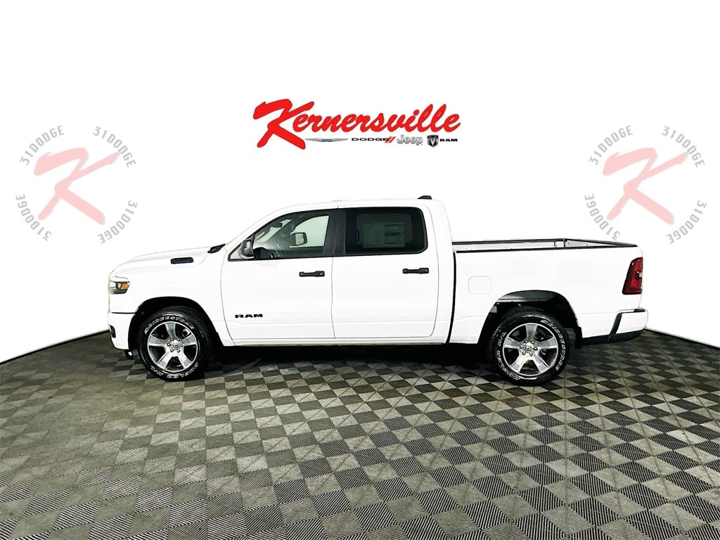 New 2025 Ram 1500 Express Truck Crew Cab