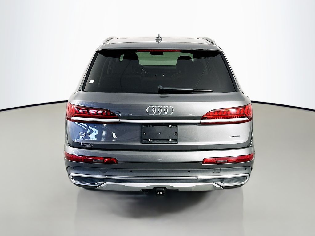 AudiQ76
