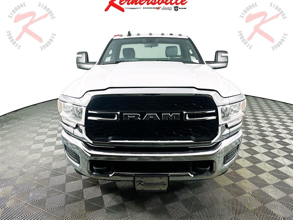 2024 Ram 2500 Tradesman photo 2