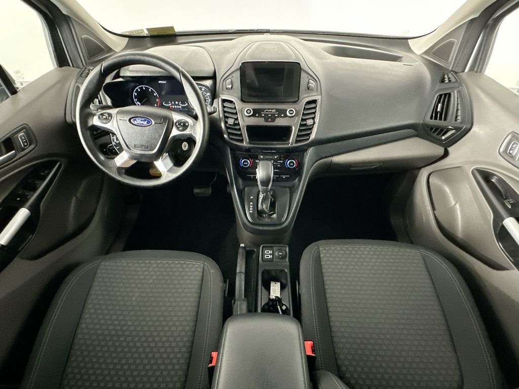 FordTransit Connect10