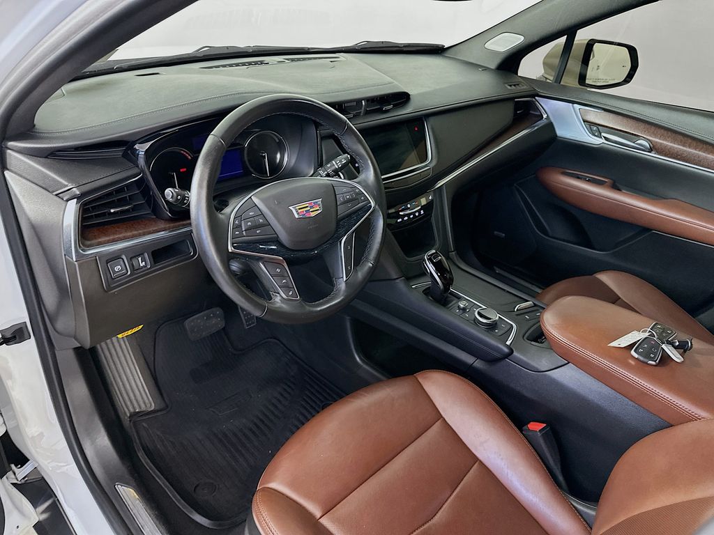 CadillacXT530
