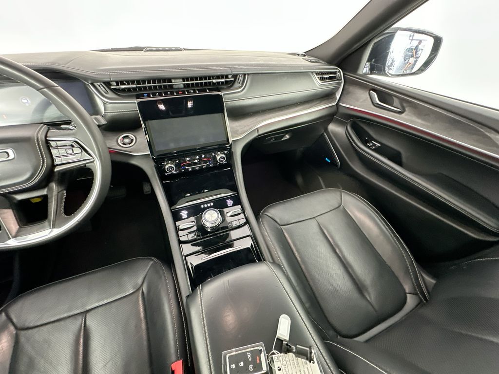 JeepGrand Cherokee11