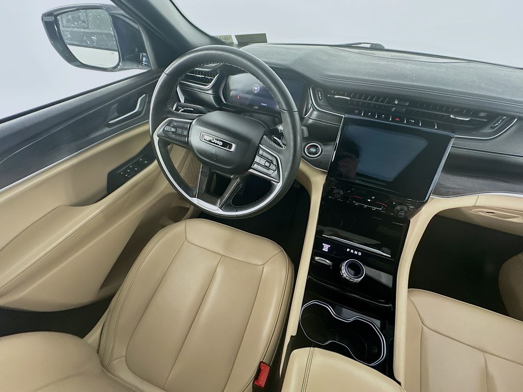 JeepGrand Cherokee9