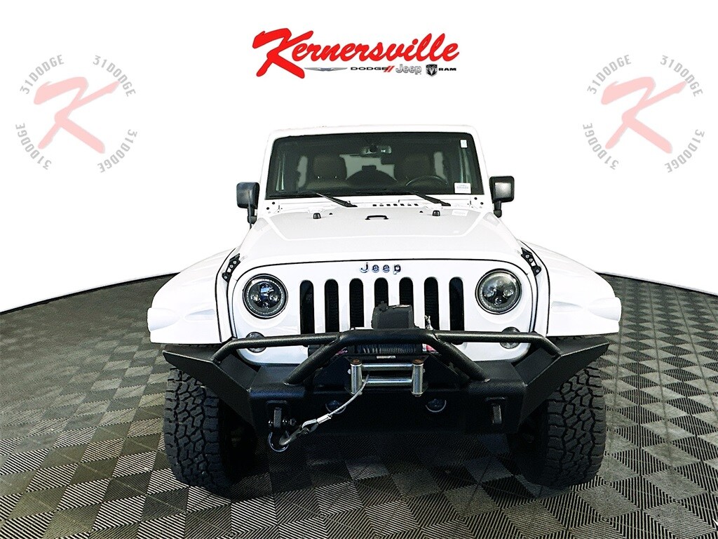 2016 Jeep Wrangler Unlimited Sahara photo 2