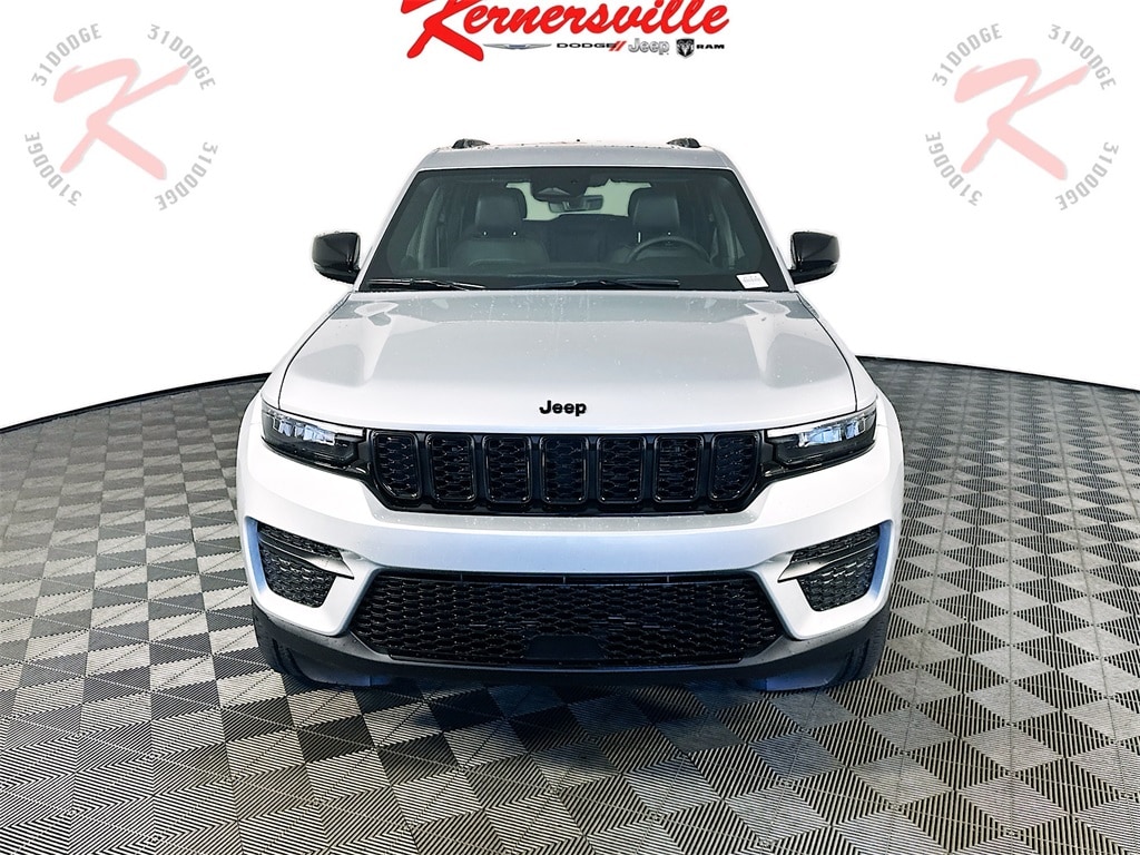 JeepGrand Cherokee2