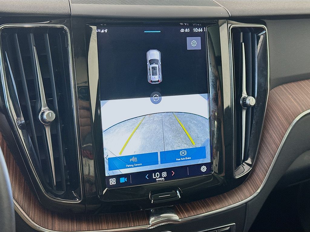 VolvoXC6020
