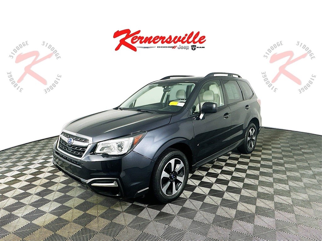 2018 Subaru Forester 2.5i Premium photo 3