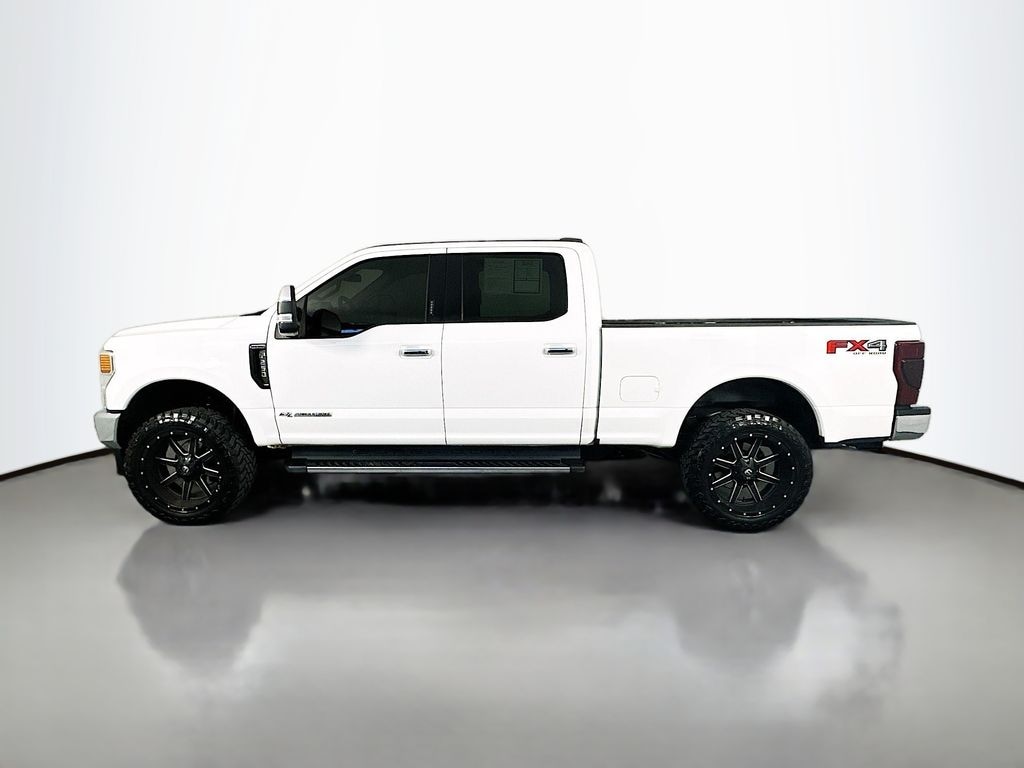Used 2020 Ford F-250SD Lariat Truck Crew Cab