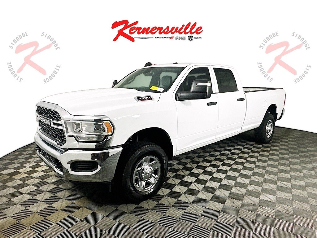 2024 Ram 3500 Tradesman photo 2