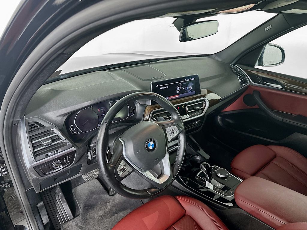 BMWX331