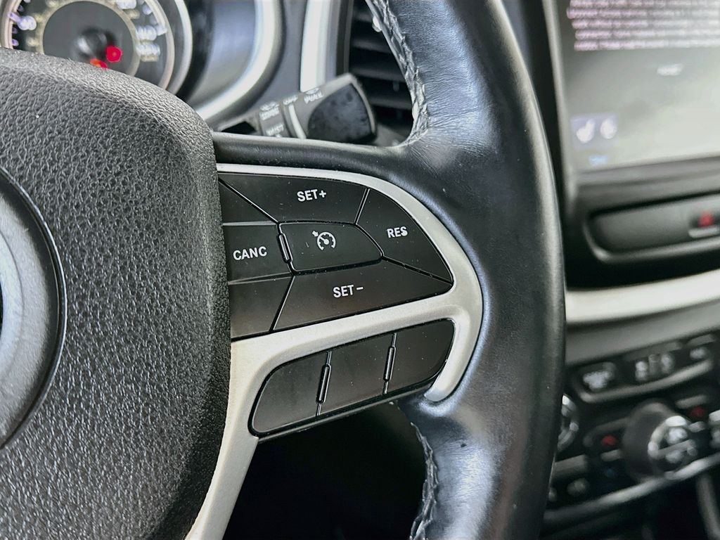 JeepCherokee26