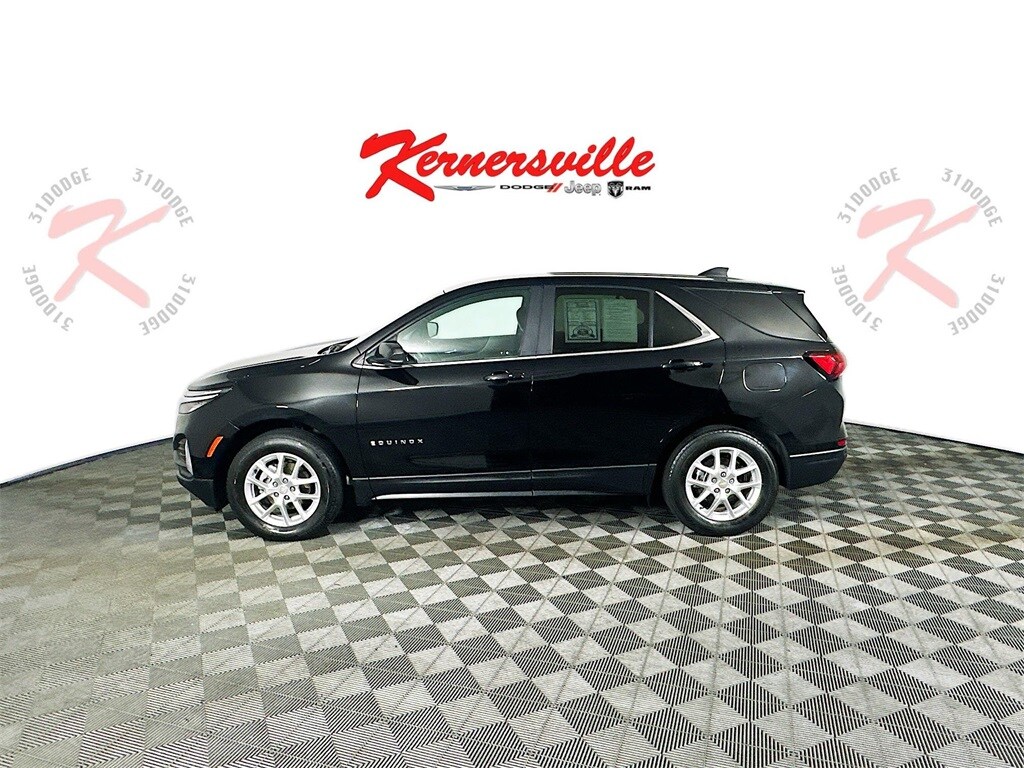 2024 Chevrolet Equinox LT photo 4
