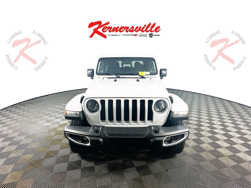 2023 Jeep Gladiator Overland photo 2