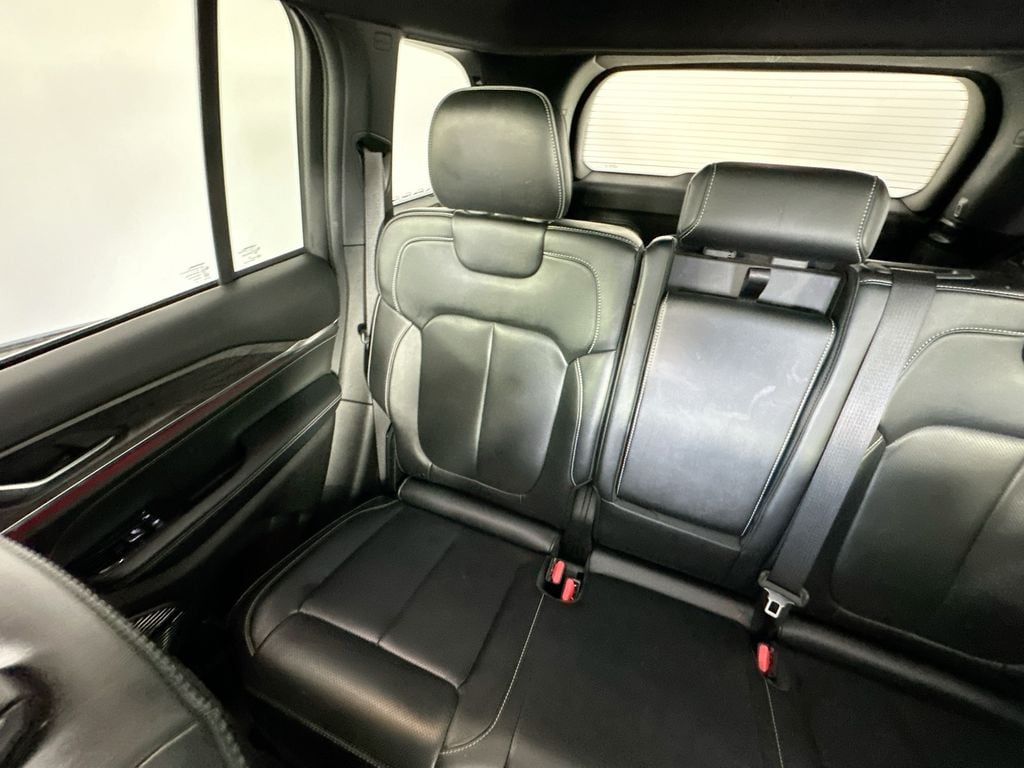 JeepGrand Cherokee12
