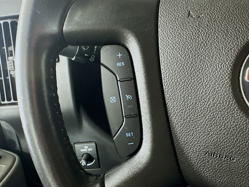 GMCSavana 250025