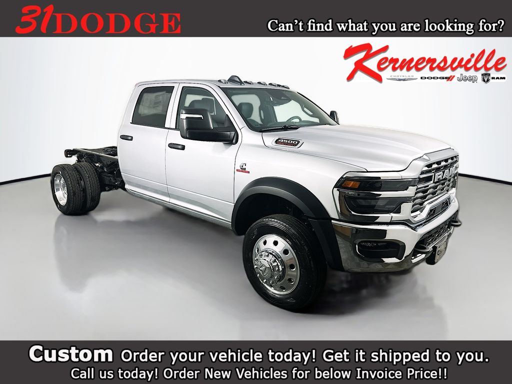 2026 RAM 4500 Tradesman 4X4 Crew Cab DRW 173" WB's photo