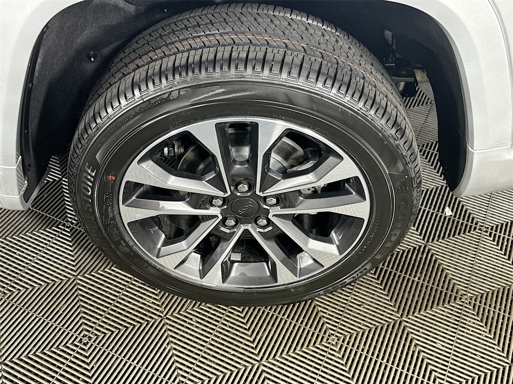 JeepGrand Cherokee17