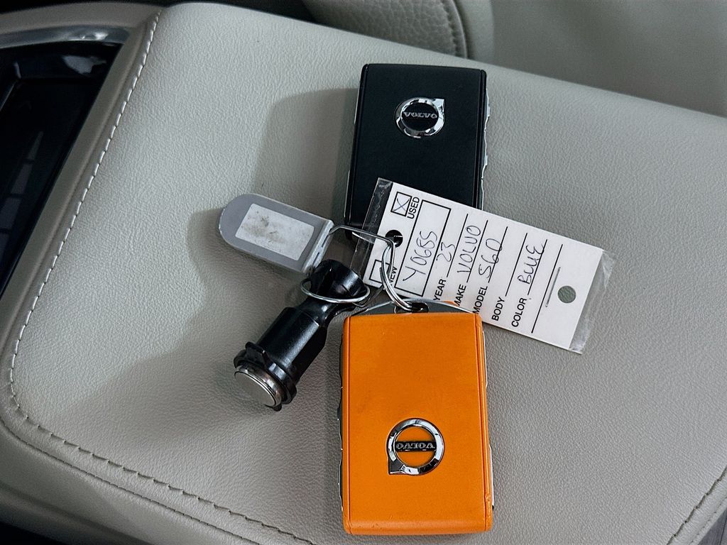 VolvoS6036