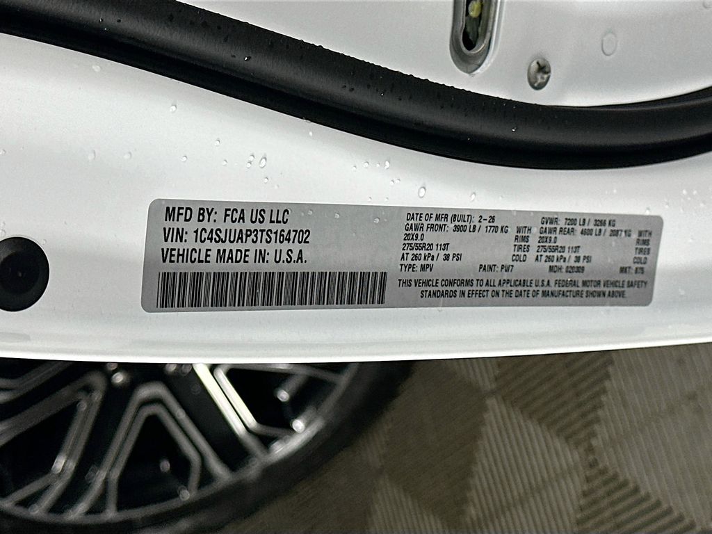 JeepGrand Wagoneer19