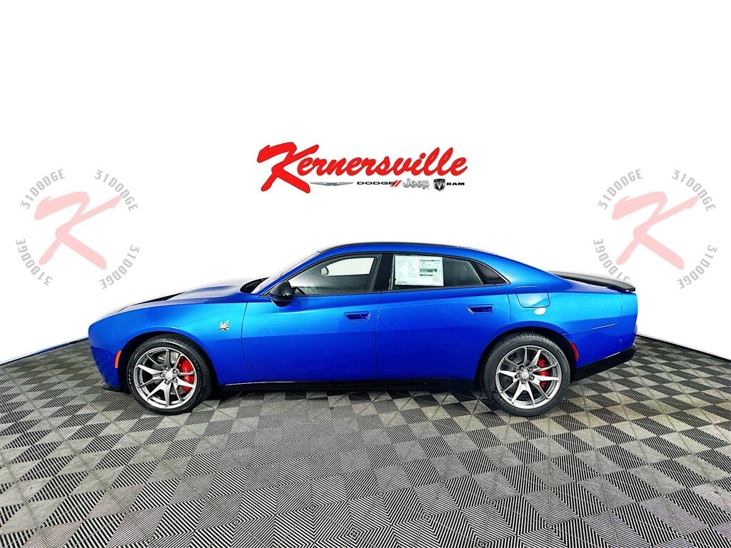 2026 Dodge Charger Daytona Scat Pack photo 4