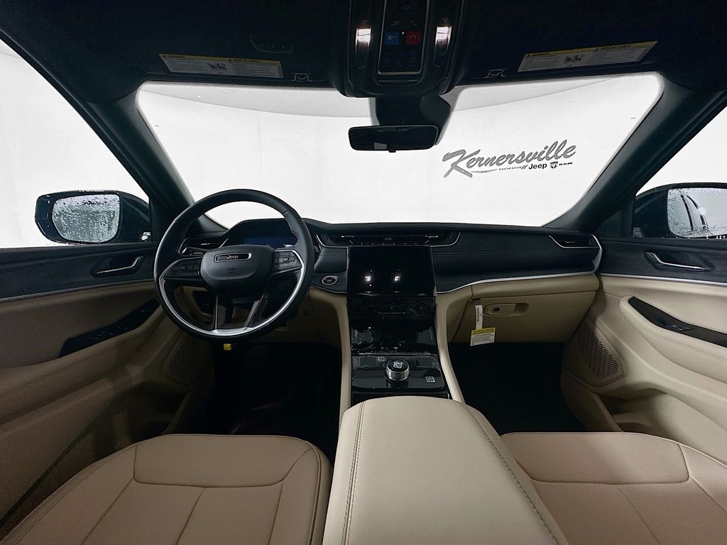 JeepGrand Cherokee9