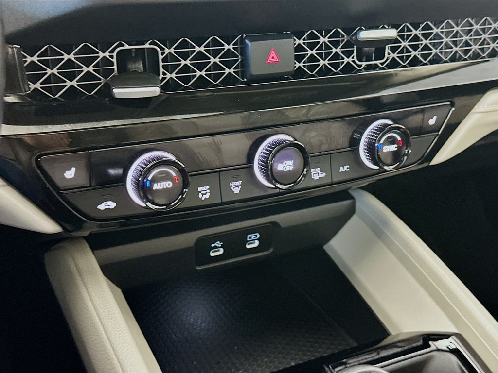 HondaAccord Hybrid18