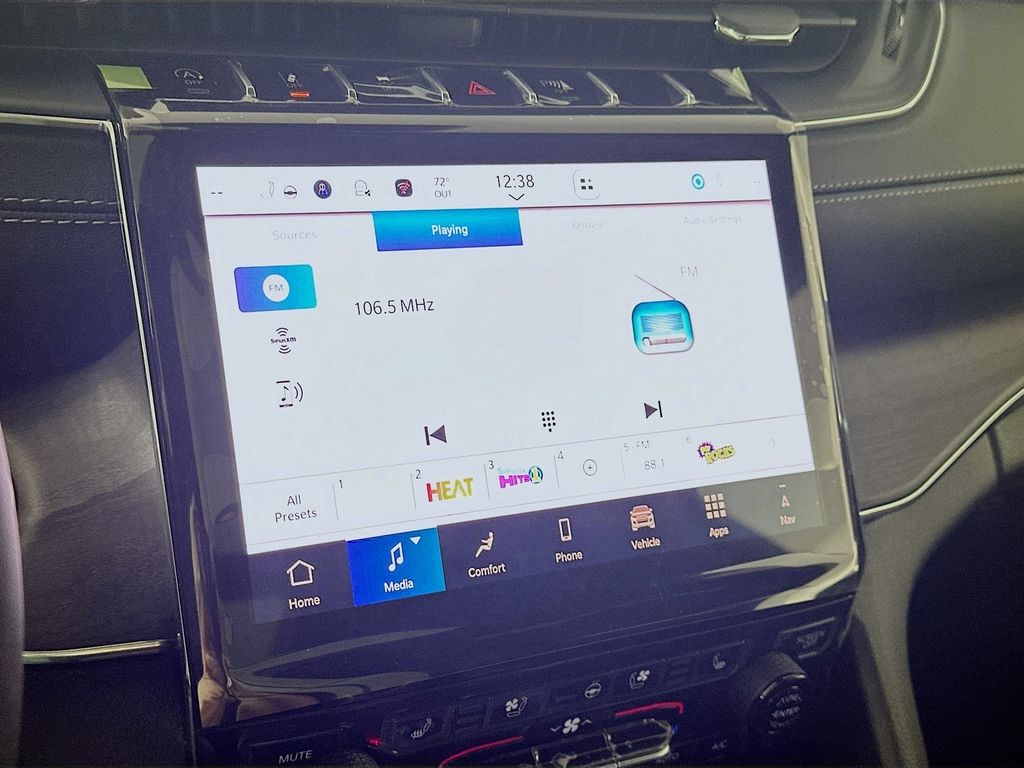 JeepGrand Cherokee L13