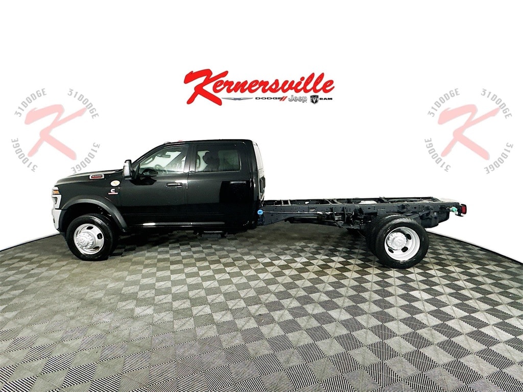 New 2026 Ram 5500 Chassis Tradesman 84CA Dually Truck Crew Cab