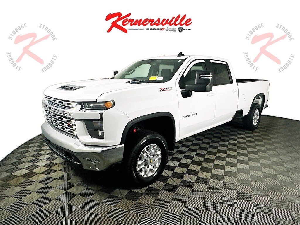 2023 Chevrolet Silverado 2500HD LT photo 2
