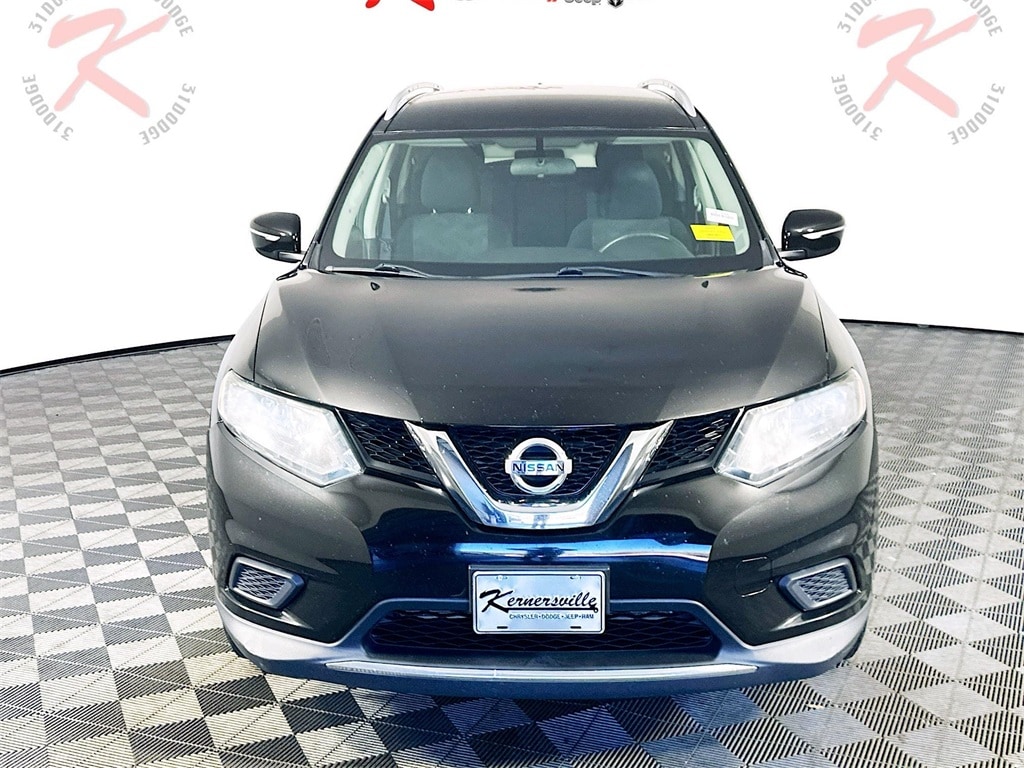 Used 2015 Nissan Rogue SV with VIN 5N1AT2MVXFC921335 for sale in Kernersville, NC