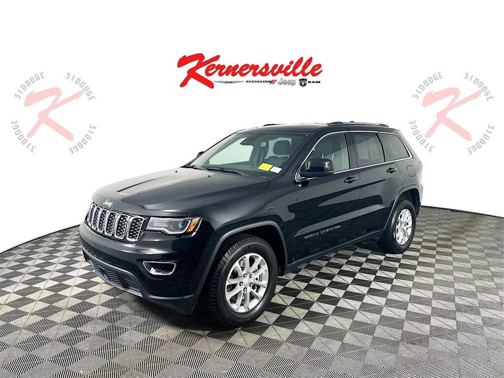 2021 Jeep Grand Cherokee Laredo E photo 3