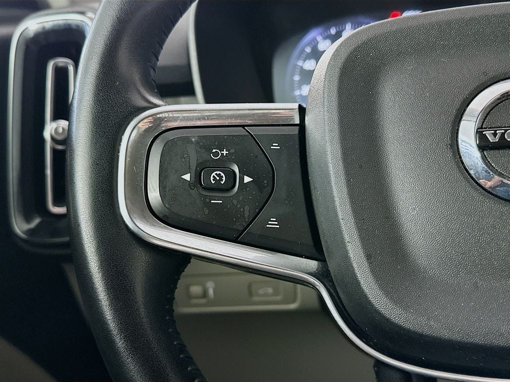 VolvoXC4025