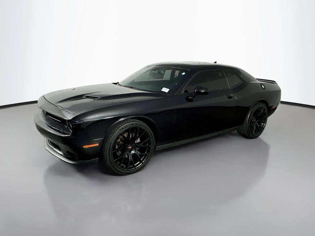 Used 2016 Dodge Challenger SXT Coupe