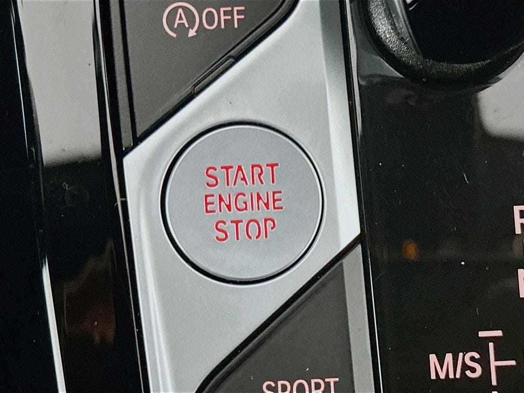 BMWX328