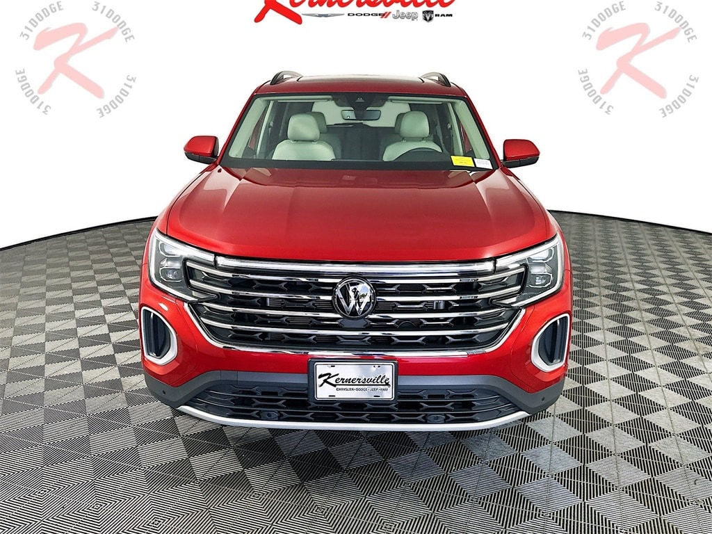 Used 2024 Volkswagen Atlas SE w/Tech with VIN 1V2JR2CA9RC547322 for sale in Kernersville, NC