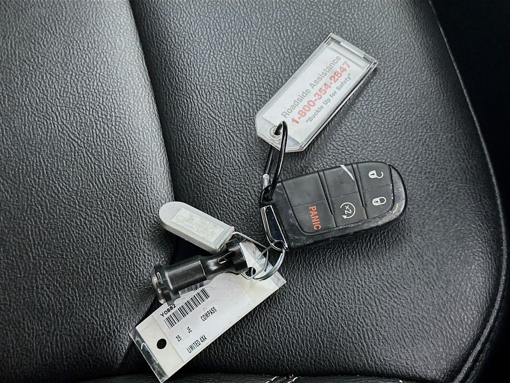 JeepCompass35