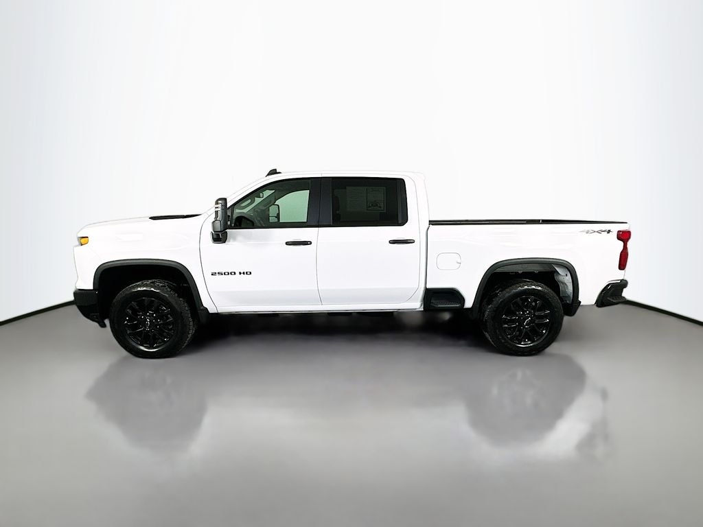 Used 2025 Chevrolet Silverado 2500HD Custom Truck Crew Cab