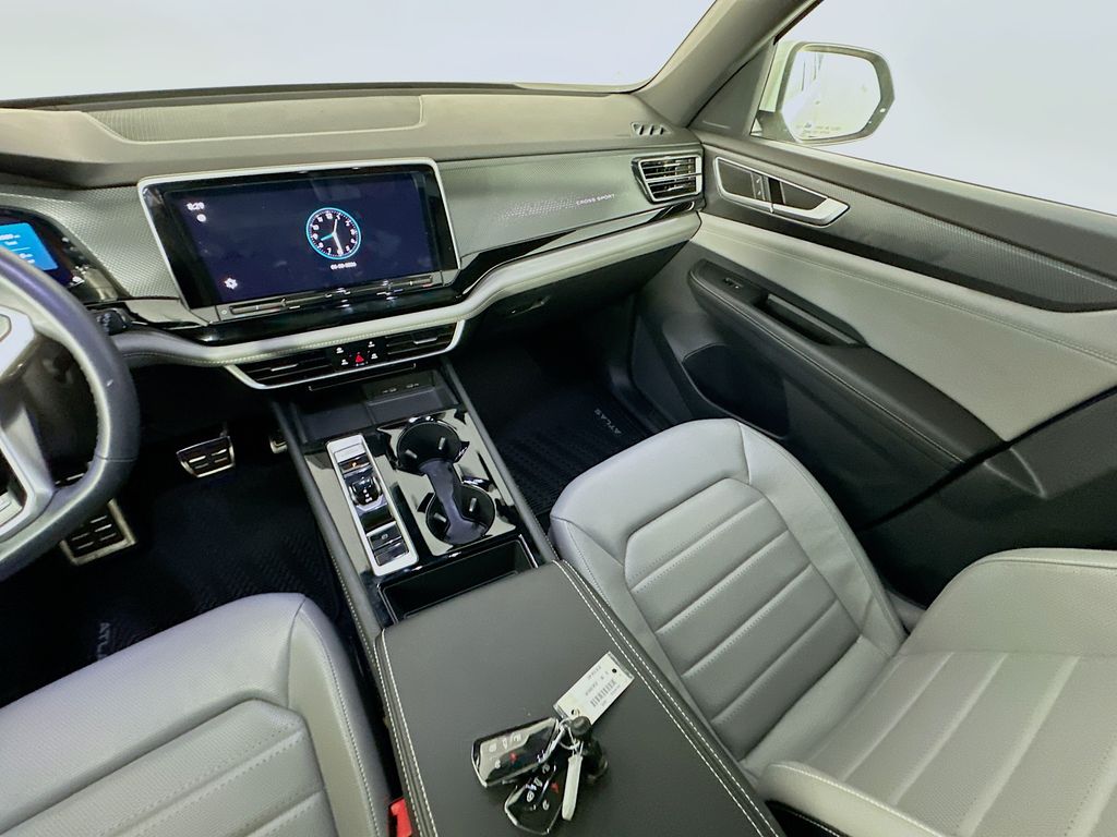 VolkswagenAtlas Cross Sport11
