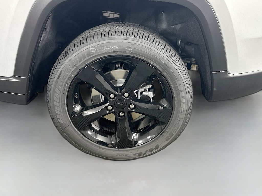 JeepGrand Cherokee17