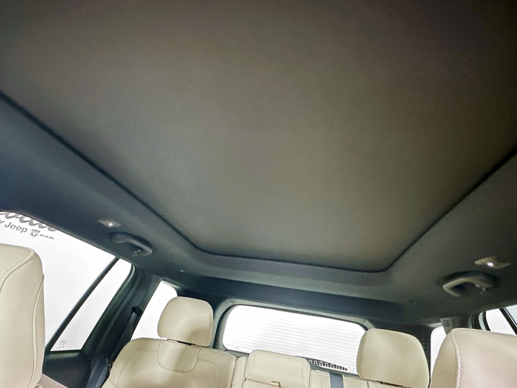 JeepGrand Cherokee14