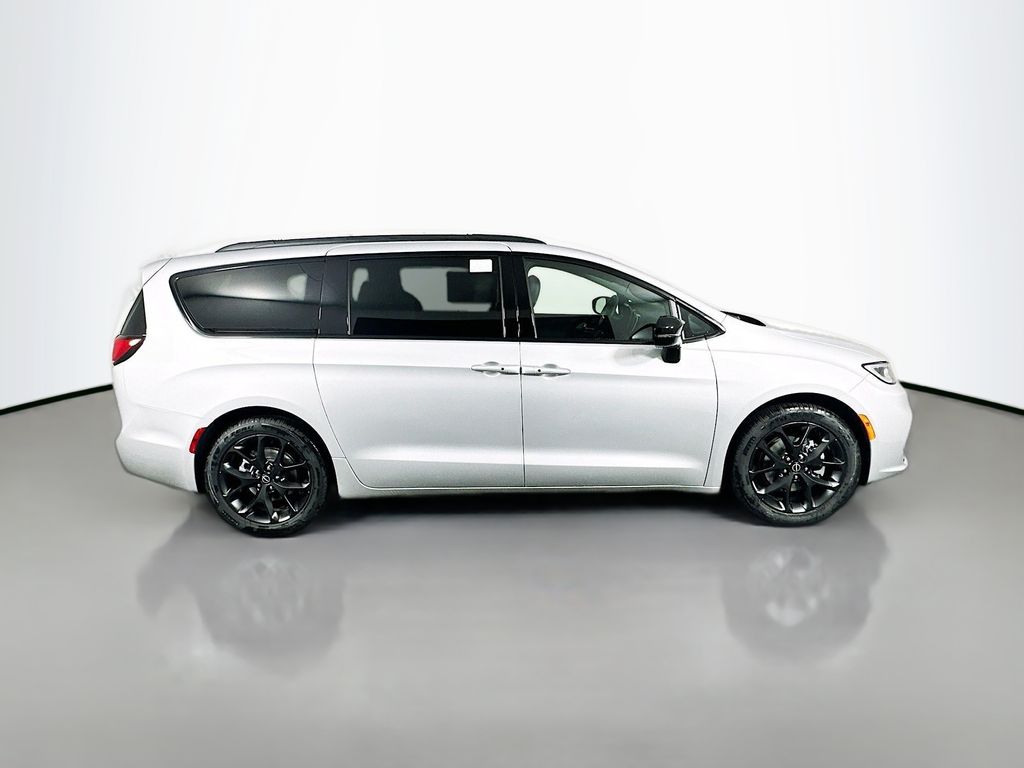 ChryslerPacifica8