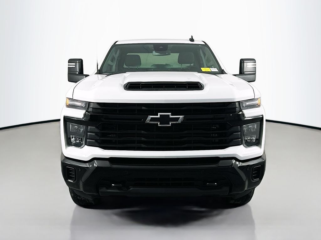 Used 2025 Chevrolet Silverado 2500HD Custom Truck Crew Cab