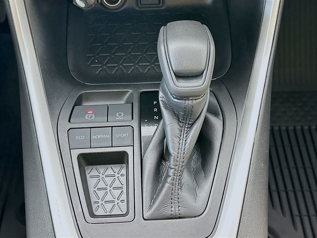 ToyotaRAV416