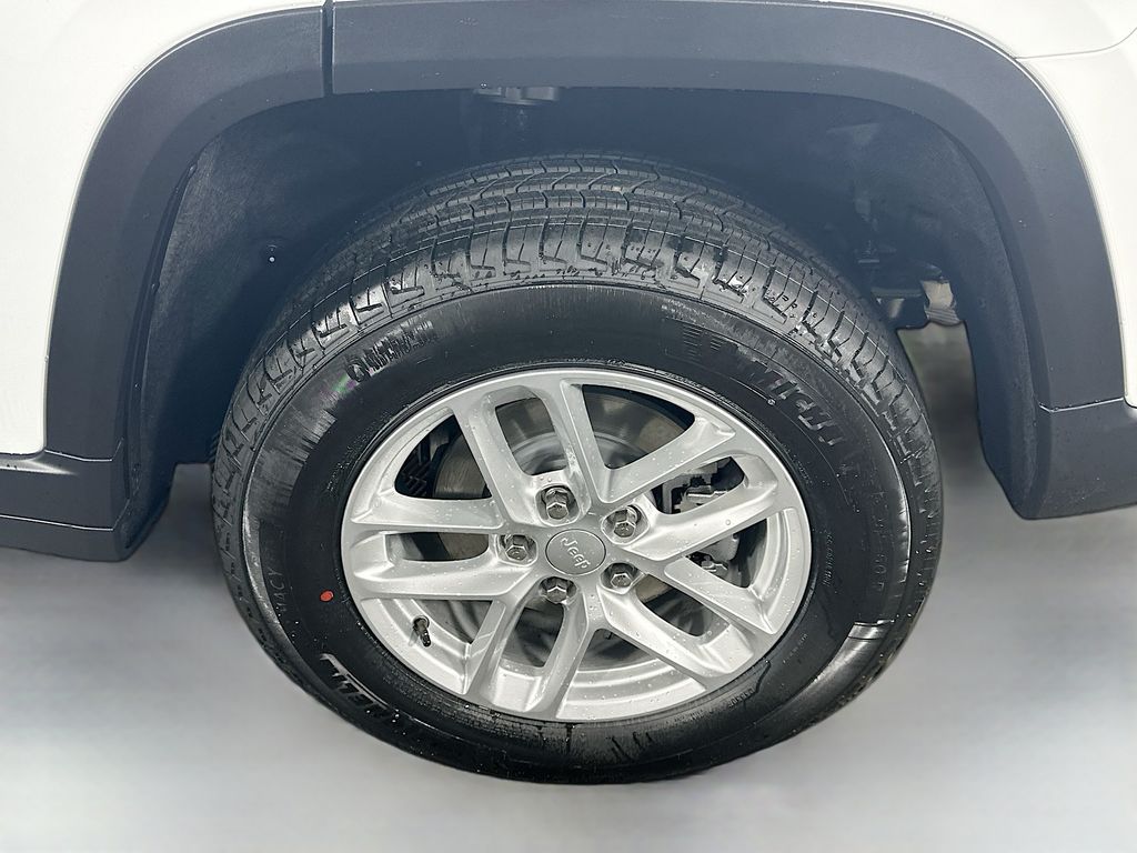 JeepGrand Cherokee16