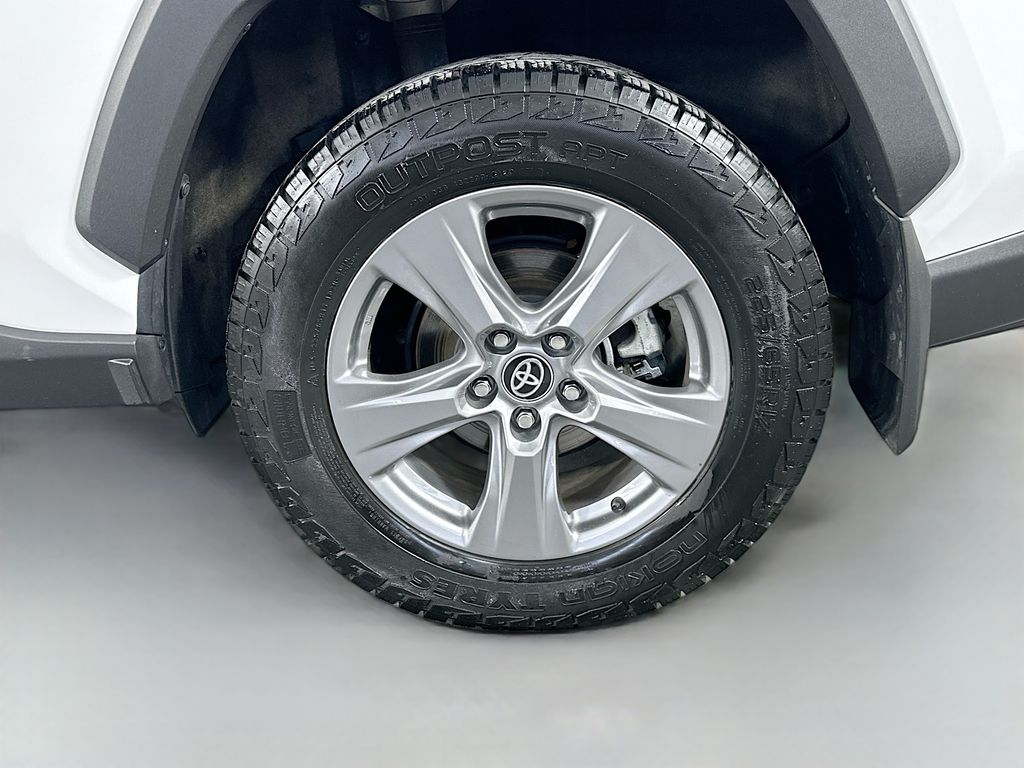 ToyotaRAV432