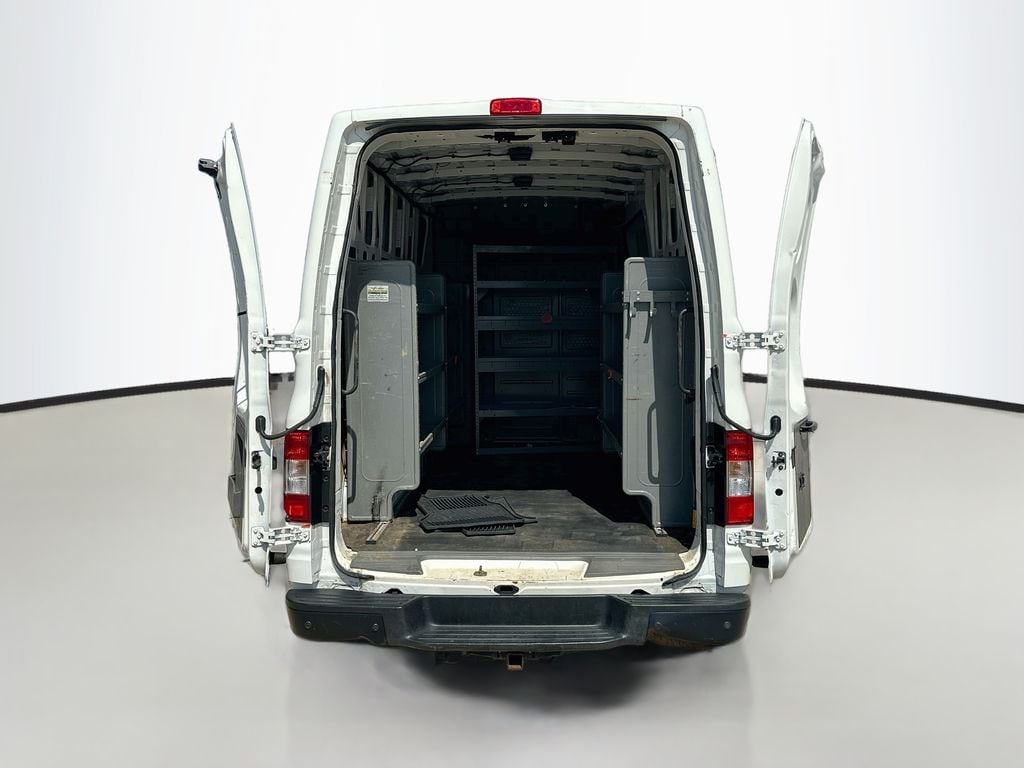 NissanNV2500 HD27