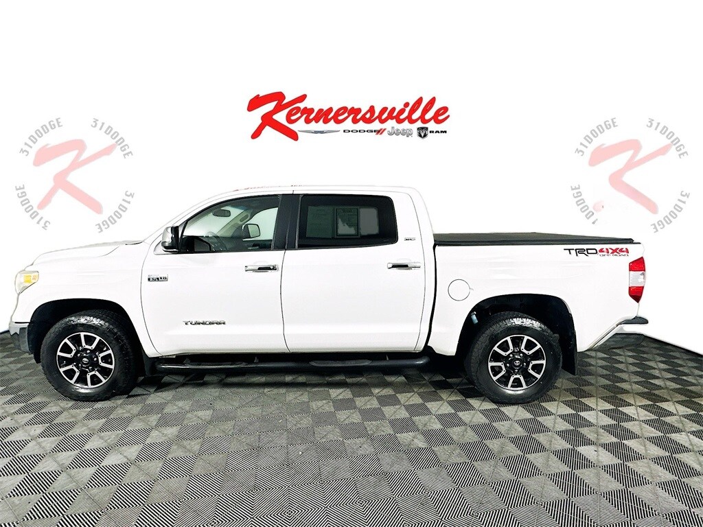 2016 Toyota Tundra SR5 photo 4